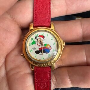 Vintage Lorus Disney Santa Mickey